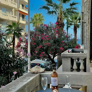Amiral Courbet Apartment