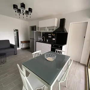 Superbe Rénové à Neuf à 100m De La Juan-les-Pins